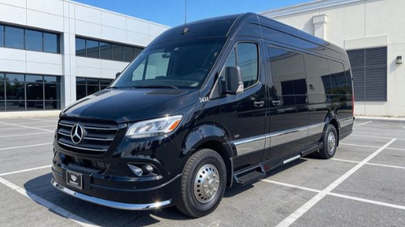 10 passenger sprinter van henderson